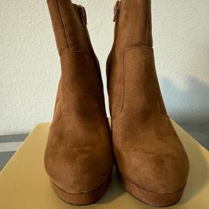 Mossimo Supply Co. Julianna Cognac/Brown Boots Size 7